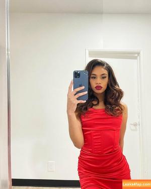 Scarlit Scandal фото #0051