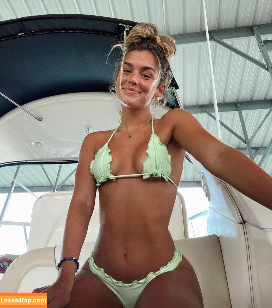 Schlenker Sisters / Hopie and Hannah / hopie.schlenker leaked photo photo #0023