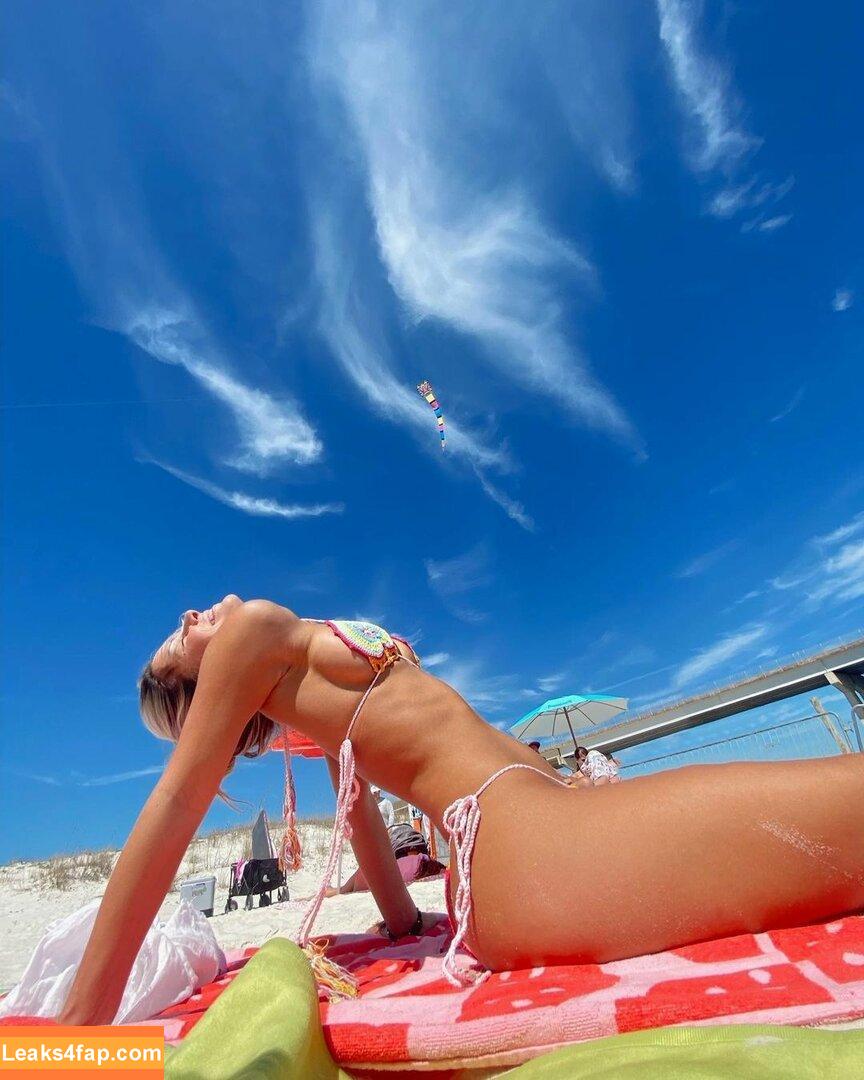 Schlenker Sisters / Hopie and Hannah / hopie.schlenker leaked photo photo #0045