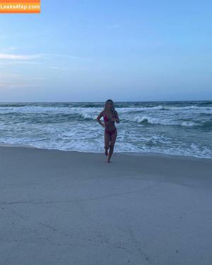 Schlenker Sisters photo #0041