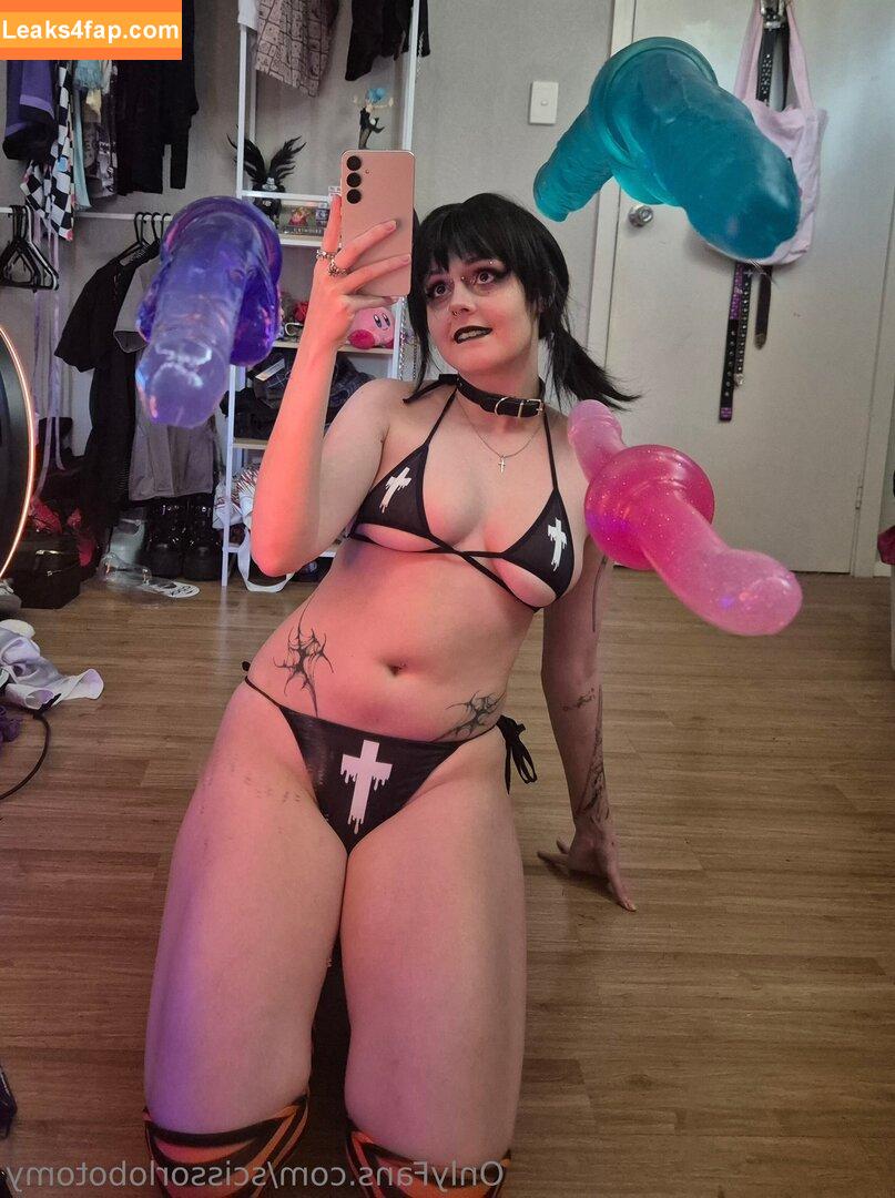 scissorlobotomy /  leaked photo photo #0013