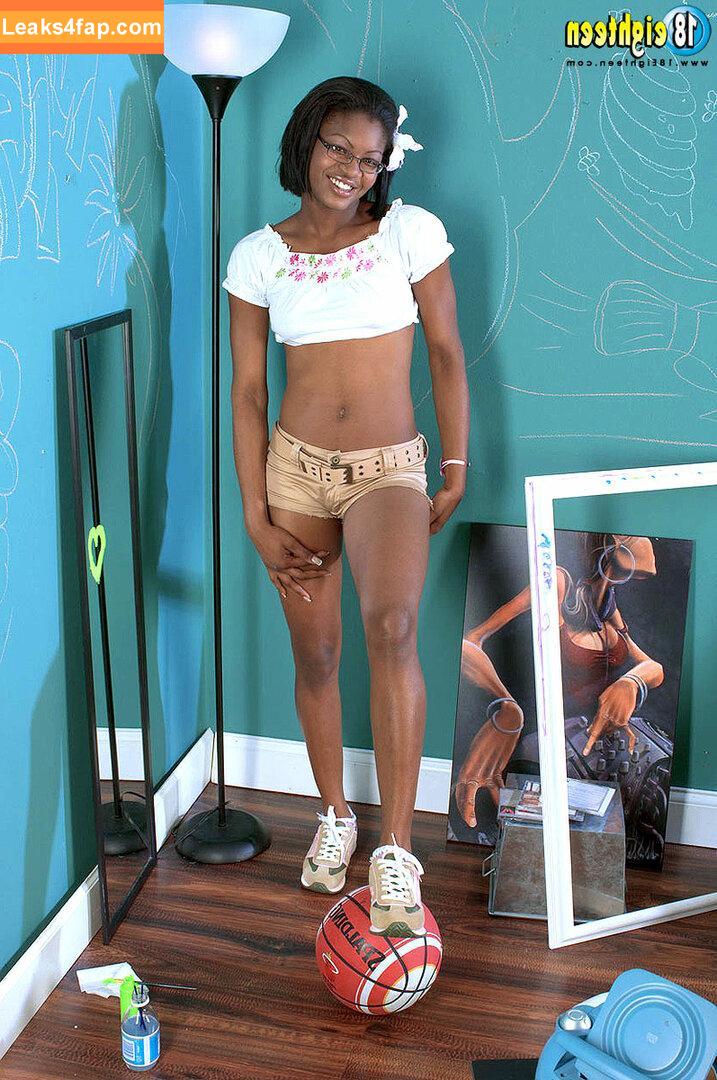 scorepass / valentina_ginagerson_official слитое фото фото #2292