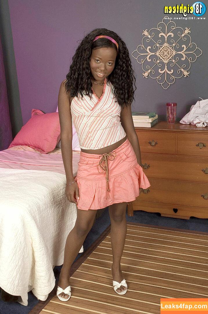 scorepass / valentina_ginagerson_official слитое фото фото #2867