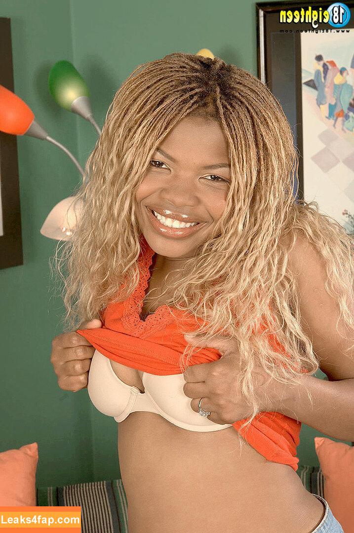 scorepass / valentina_ginagerson_official слитое фото фото #3006