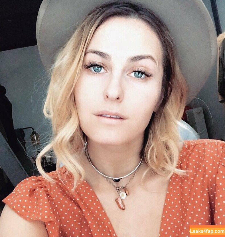 Scout Taylor-Compton / undertheseascout leaked photo photo #0045