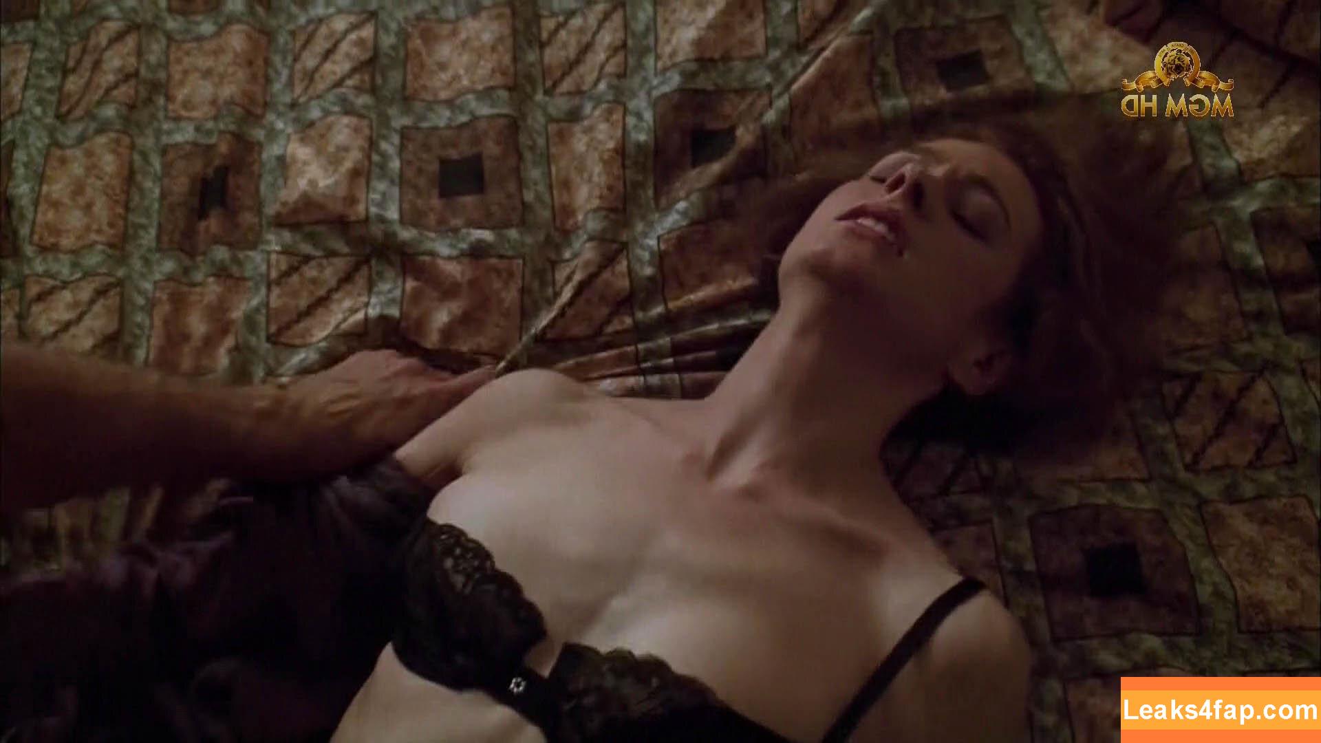 Sean Young /  leaked photo photo #0011