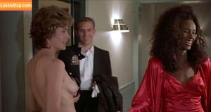 Sean Young photo #0015