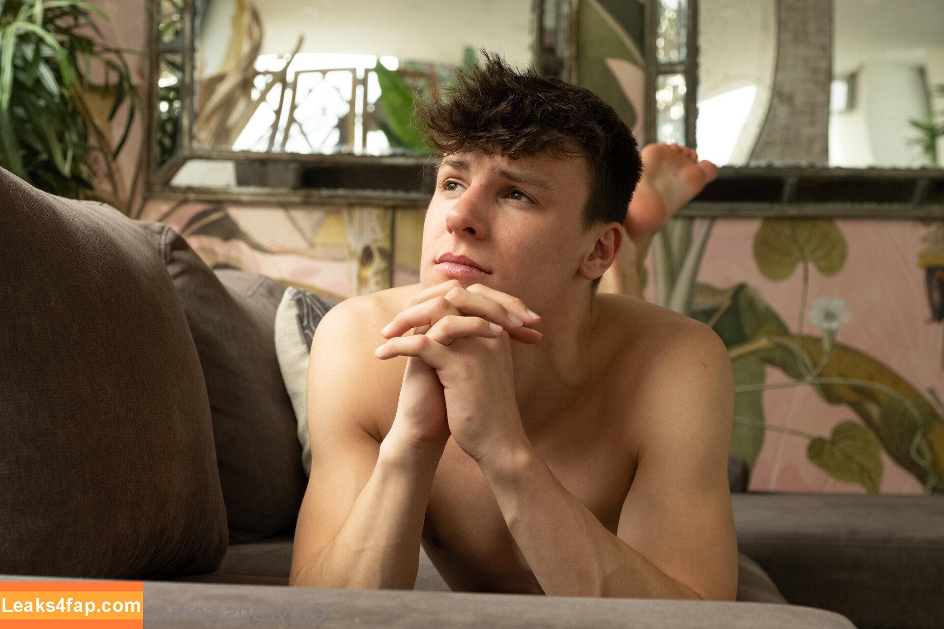 sean4mendes /  leaked photo photo #0033