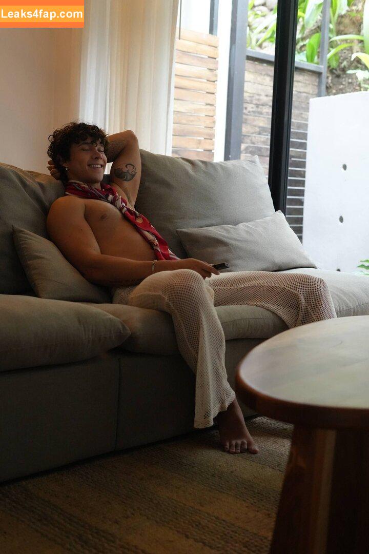 sebastiantames / explorer_sebas leaked photo photo #0029