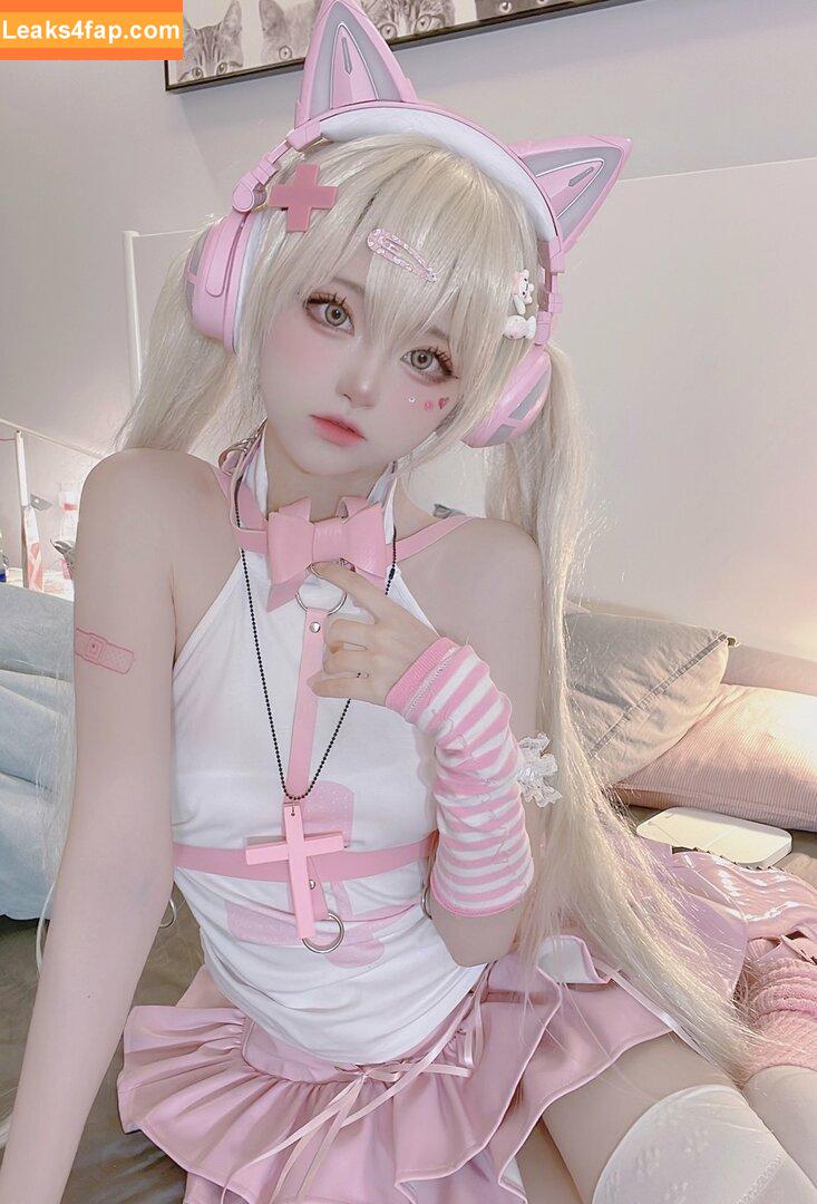 SeeU Cosplay / SeeUXiaoRou / ambrapazzani / seeu_cosplay leaked photo photo #0026