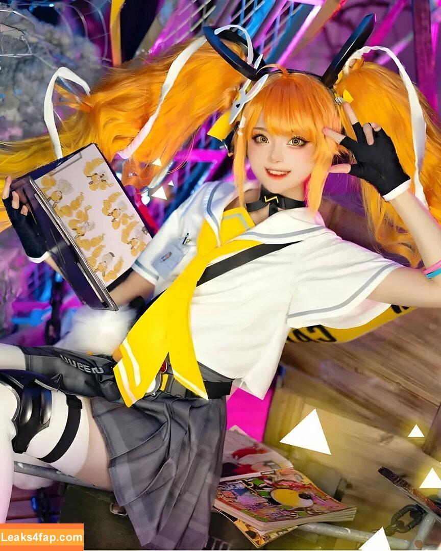 SeeU Cosplay / SeeUXiaoRou / ambrapazzani / seeu_cosplay leaked photo photo #0065