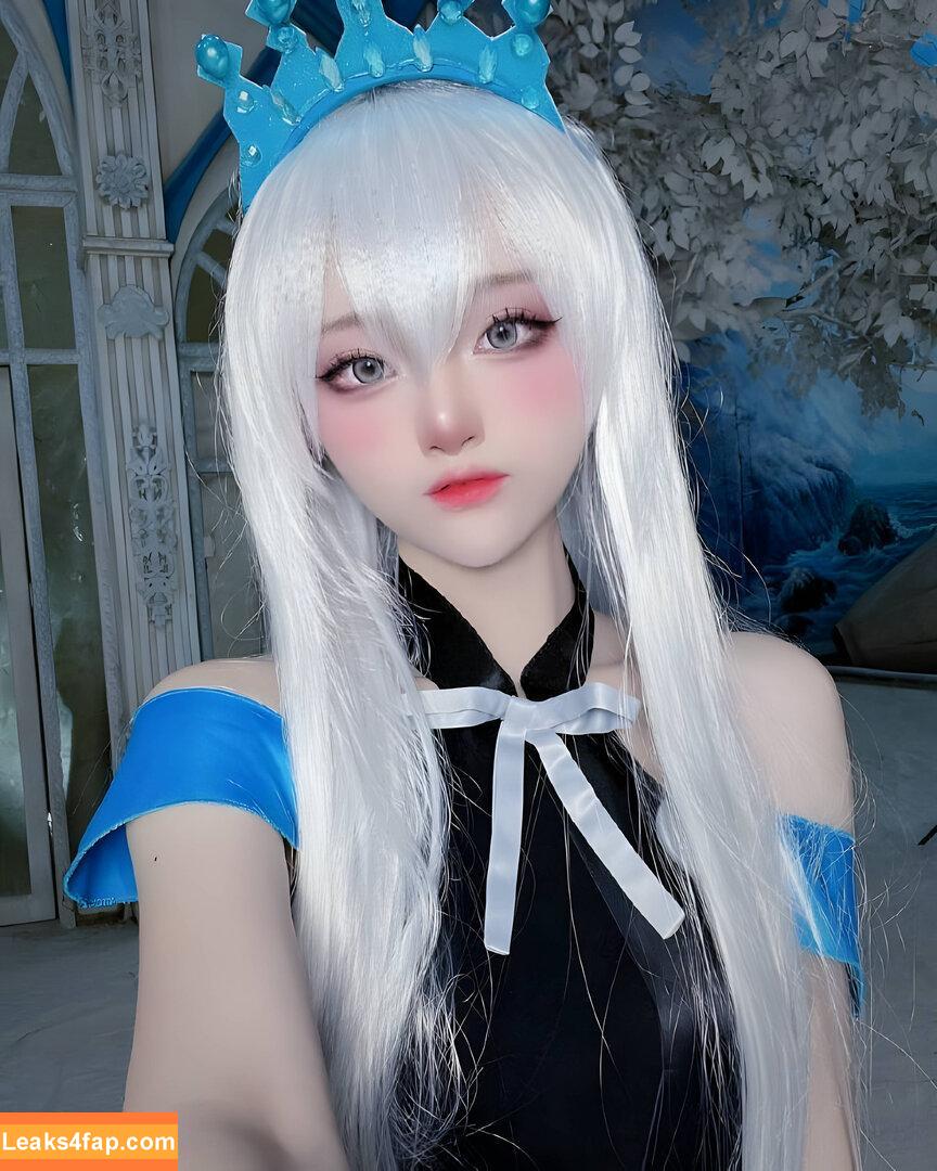 SeeU Cosplay / SeeUXiaoRou / ambrapazzani / seeu_cosplay leaked photo photo #0080