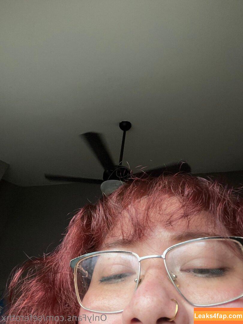 seferothx /  leaked photo photo #0016