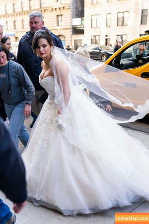 Selena Gomez photo #0938