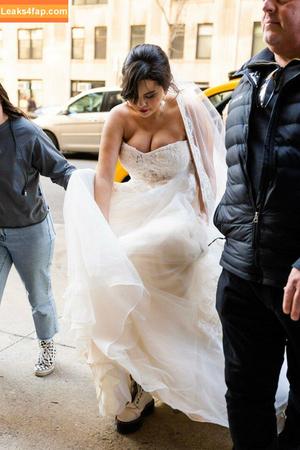 Selena Gomez photo #0940