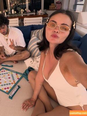Selena Gomez photo #9022