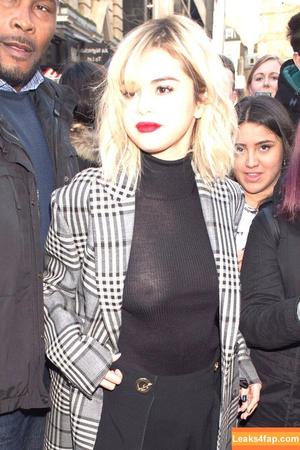 Selena Gomez фото #9073