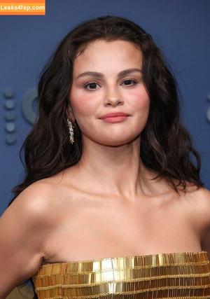 Selena Gomez photo #9097
