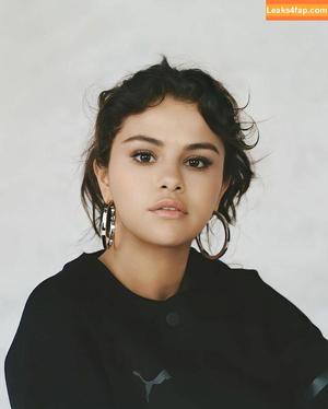 Selena Gomez photo #1004