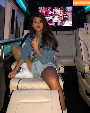Selena Gomez photo #1007