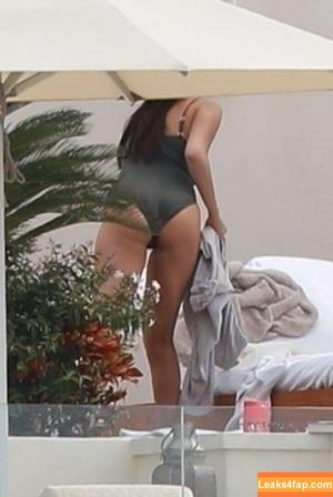 Selena Gomez photo #1040
