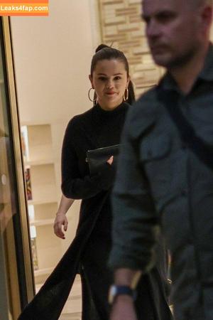 Selena Gomez photo #1048