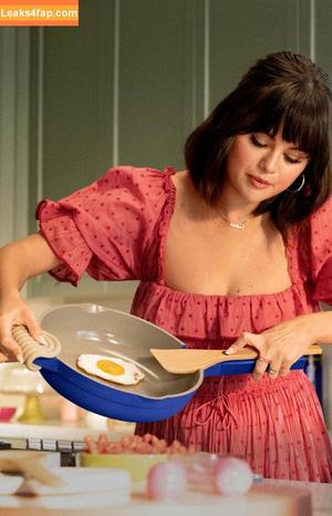Selena Gomez photo #1186
