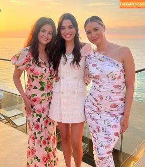 Selena Gomez photo #1326