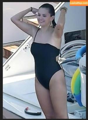 Selena Gomez photo #1464