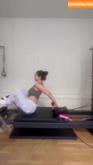 Selena Gomez photo #1572