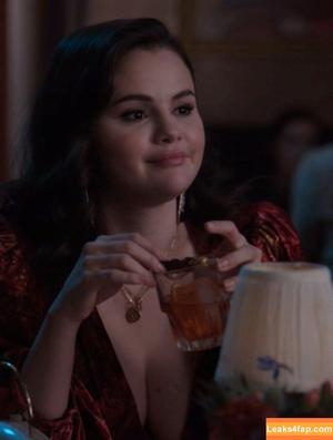 Selena Gomez photo #1650