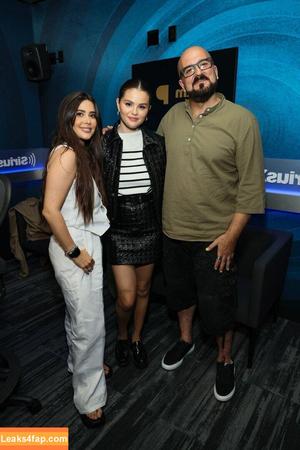 Selena Gomez photo #1657