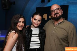 Selena Gomez photo #1681