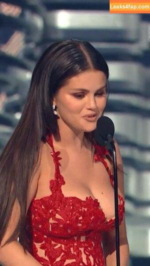 Selena Gomez photo #1757