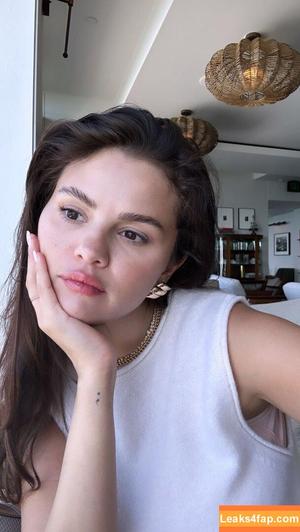 Selena Gomez photo #1774