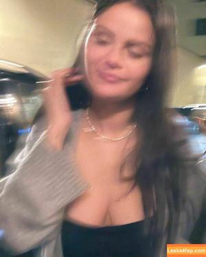 Selena Gomez photo #1792
