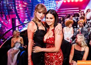 Selena Gomez photo #1833
