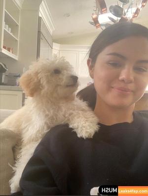 Selena Gomez photo #1900
