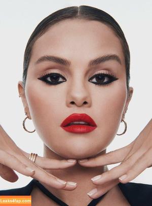 Selena Gomez photo #1914