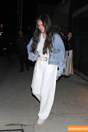 Selena Gomez photo #1944