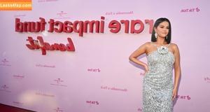 Selena Gomez photo #2186