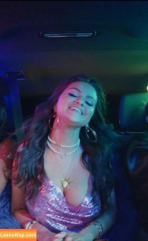 Selena Gomez photo #2273