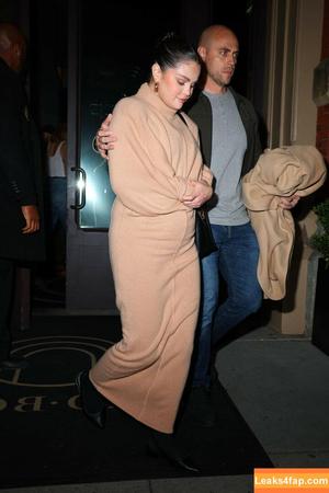 Selena Gomez photo #2309