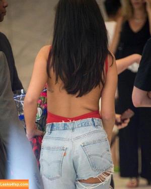 Selena Gomez photo #2345