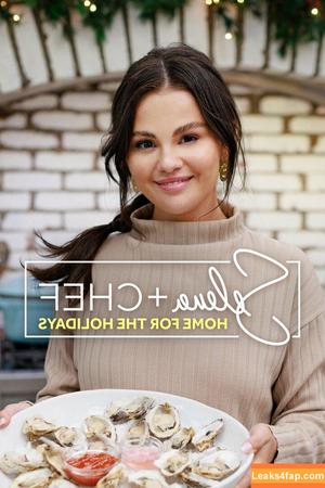 Selena Gomez photo #2457
