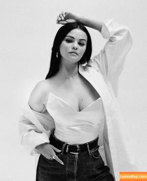 Selena Gomez photo #2597