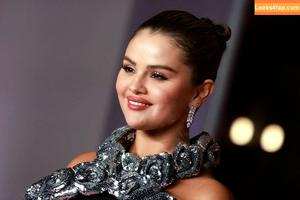Selena Gomez photo #2611