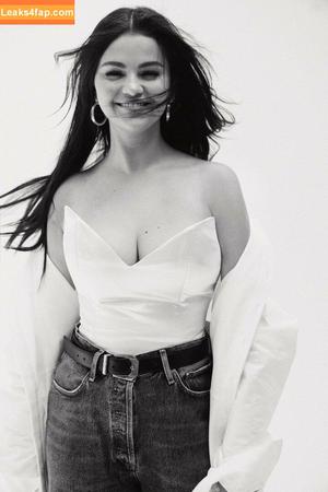 Selena Gomez photo #2660
