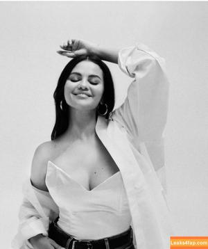 Selena Gomez photo #2664