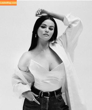 Selena Gomez photo #2666